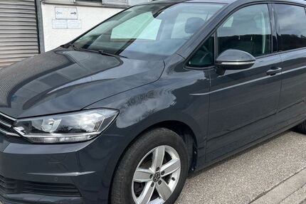 VW Touran 49.500 km 24.990 &euro; Mönsheim 71297