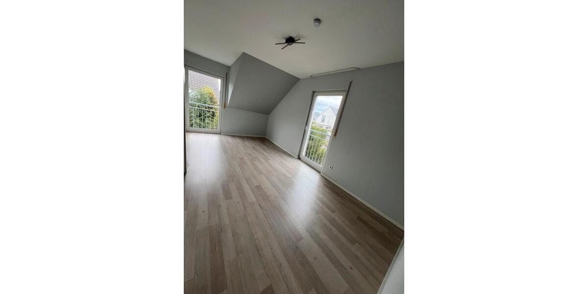 Doppelhaushälfte in Ruhiger Wohnlage zu vermieten 4 zimmer