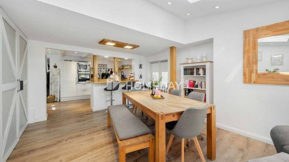 Gepflegtes EFH mit Einbauküche, Terrasse - modernisiert, lichtdurchflutet und gemütlich 4 zimmer