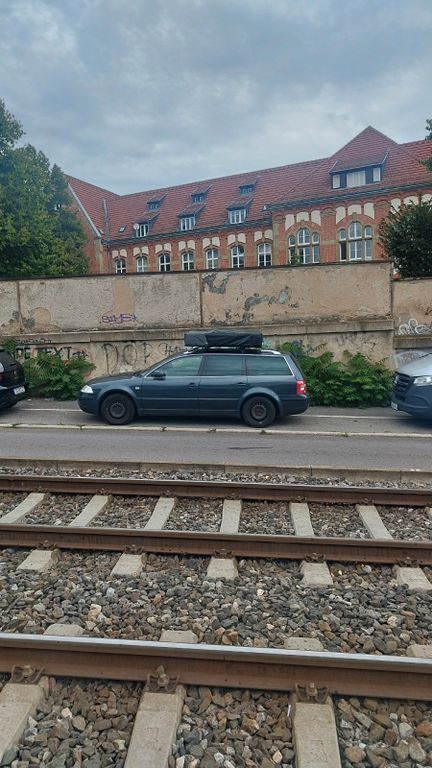 VW Passat 147.950 km 2.300 € Stuttgart 70190