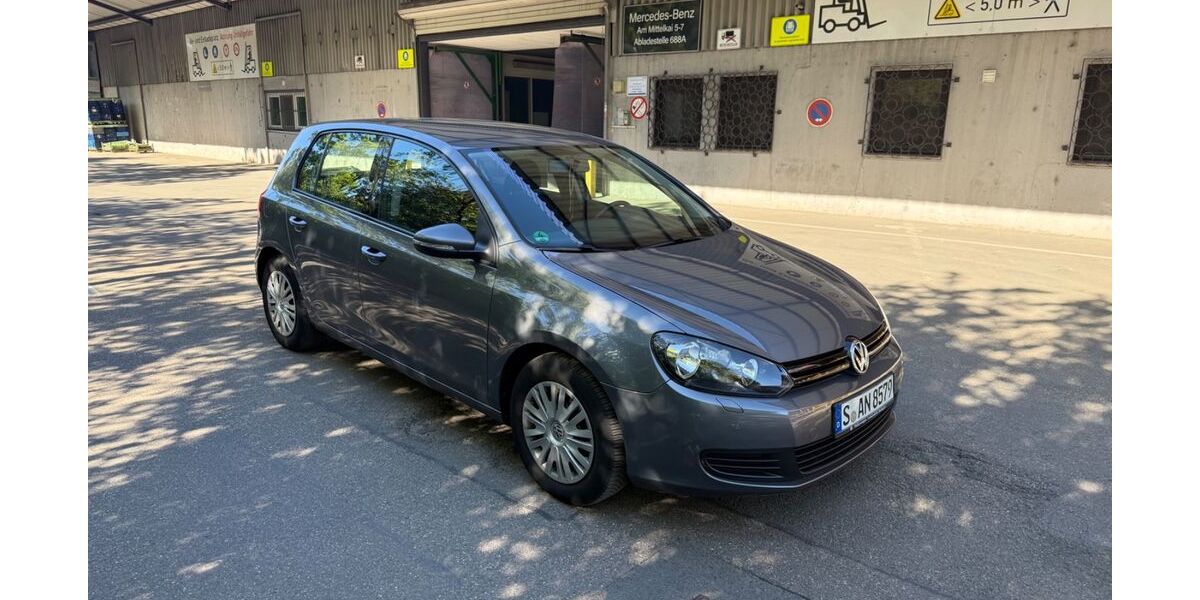 VW Golf 147.500 km 6.800 &euro; Stuttgart 70376