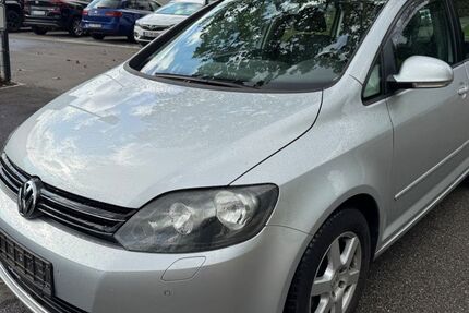 VW Golf 229.000 km 4.950 € Ingersheim/Ludwigsburg 74379