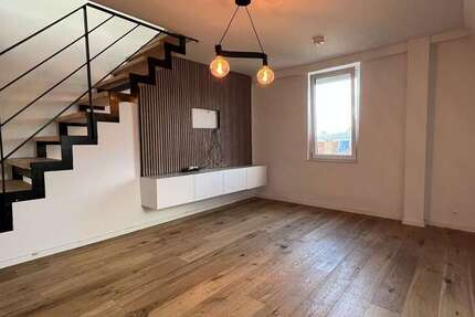 Wohnung zum Mieten in Stuttgart 1.750 € 90 m² 3.5 zimmer