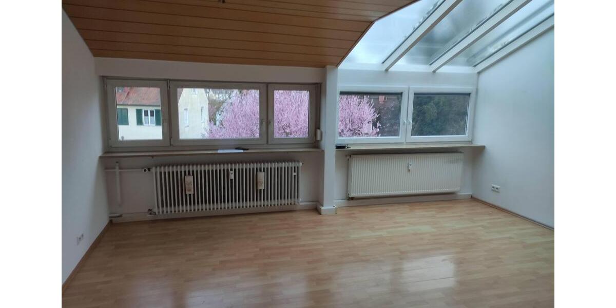 Dachgeschoßwohnung Stuttgart Stuttgart-West - 3 Zimmer, 82 m&sup2;, 1.250&euro; | Angebot:26036412