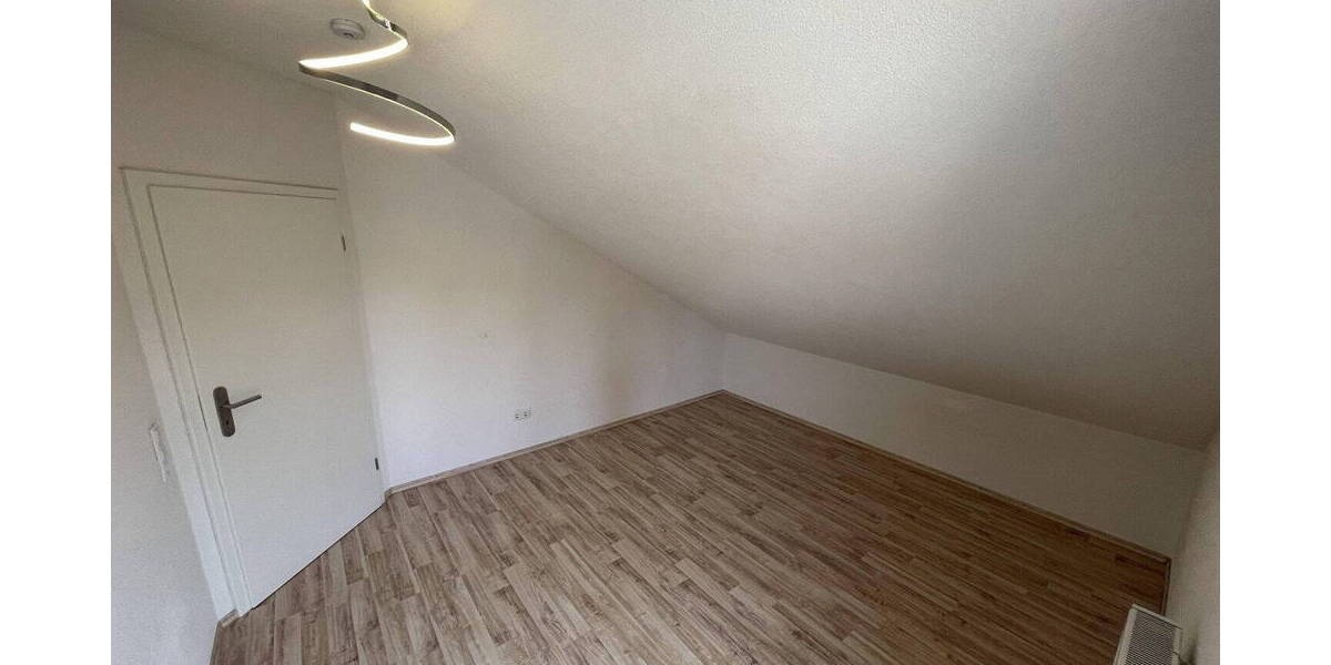 Etagenwohnung Waiblingen Beinstein - 4 Zimmer, 95 m&sup2;, 1.200&euro; | Angebot:26807653