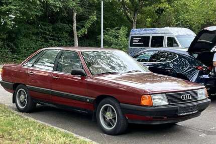 Audi 100