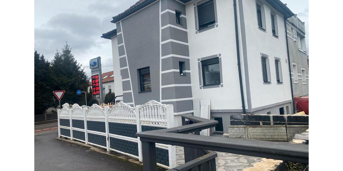 Einfamilienhaus Nürtingen - 6 Zimmer, 250 m&sup2;, 2.300&euro; | Angebot:25047803