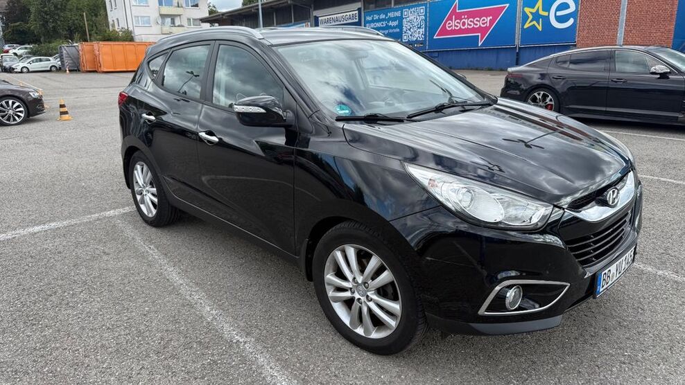 Hyundai ix35 135.000 km 9.599 € Sindelfingen 71065