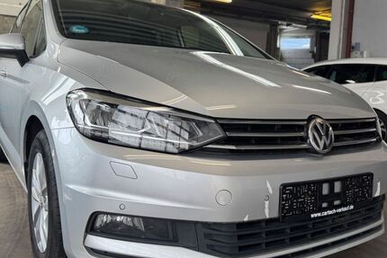 VW Touran 238.300 km 11.700 &euro; Fellbach bei Stuttgart 70736