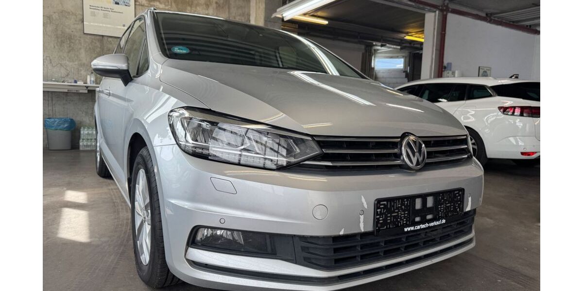 VW Touran 238.300 km 11.700 &euro; Fellbach bei Stuttgart 70736