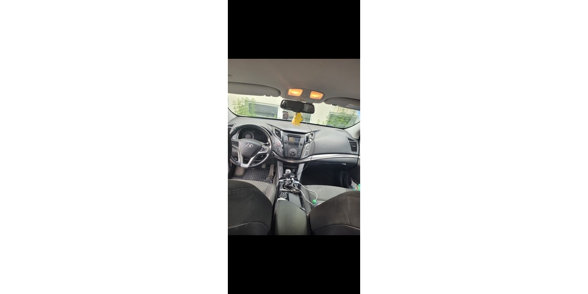 Hyundai i40 162.000 km 5.200 € Stuttgart 70173