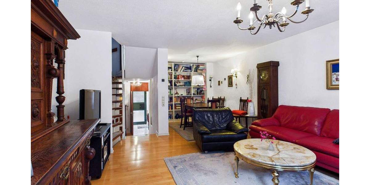 Reihenmittelhaus Stuttgart Stammheim - 5 Zimmer, 127 m&sup2;, 548.000&euro; | Angebot:25669368