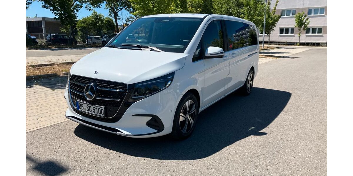 Mercedes-Benz 220 25.000 km 65.100 &euro; Böblingen 71034