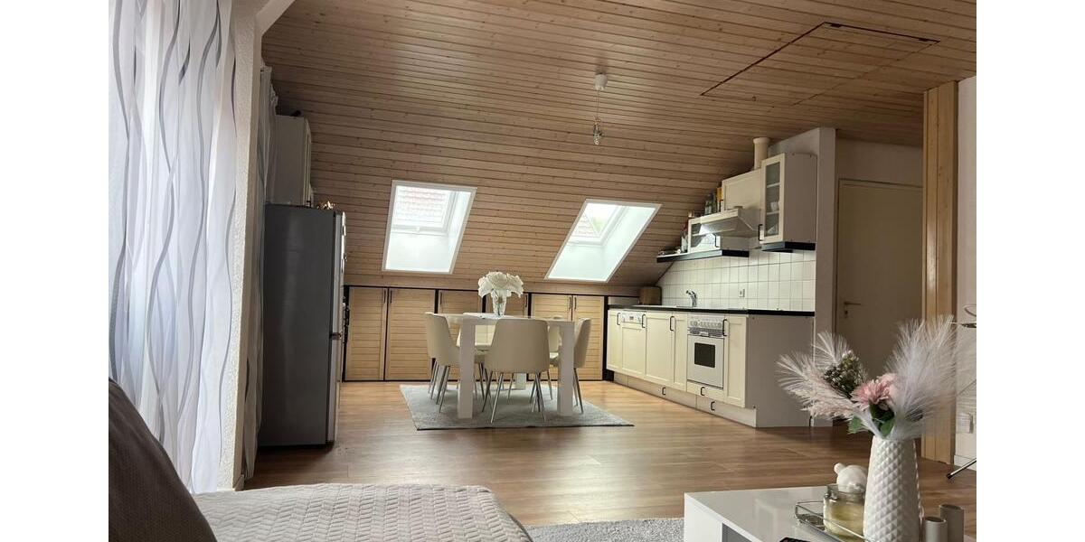 Etagenwohnung Ludwigsburg Hoheneck - 1.000&euro; | Angebot:25163217