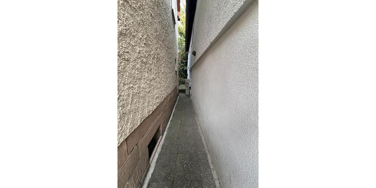 Mehrfamilienhaus, Wohnhaus Aichtal - 8 Zimmer, 160 m&sup2;, 1.800&euro; | Angebot:26377079