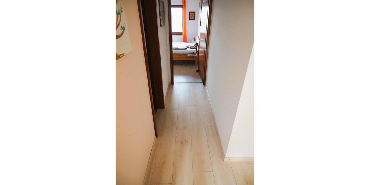 Etagenwohnung Kirchheim unter Teck - 3.5 Zimmer, 82 m&sup2;, 297.000&euro; | Angebot:26635673