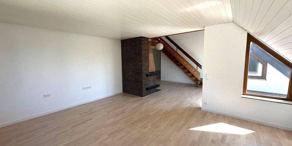 Etagenwohnung Filderstadt Bernhausen - 4 Zimmer, 120 m&sup2;, 1.390&euro; | Angebot:26418877