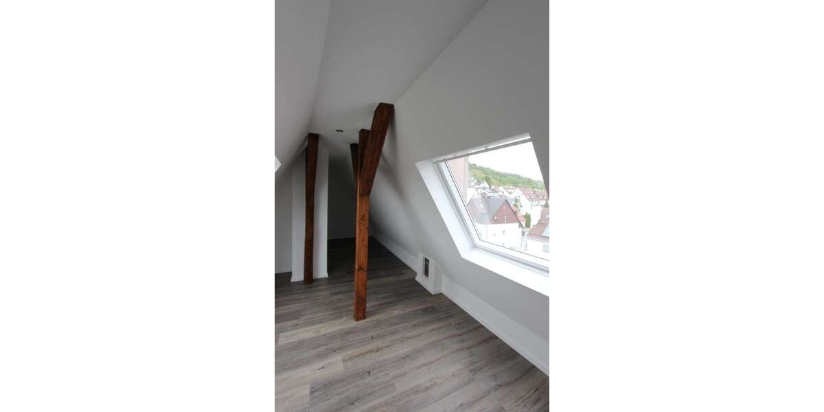 Etagenwohnung Stuttgart Luginsland - 2 Zimmer, 51 m&sup2;, 185.000&euro; | Angebot:26732859