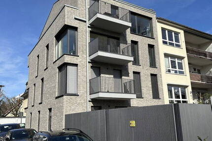 Mehrfamilienhaus in top Lage von Rodenkirchen