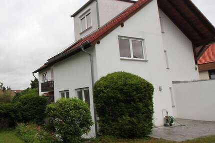 Haus Böblingen - 6.5 Zimmer, 170 m&sup2;, 2.800&euro; | Angebot:26887606