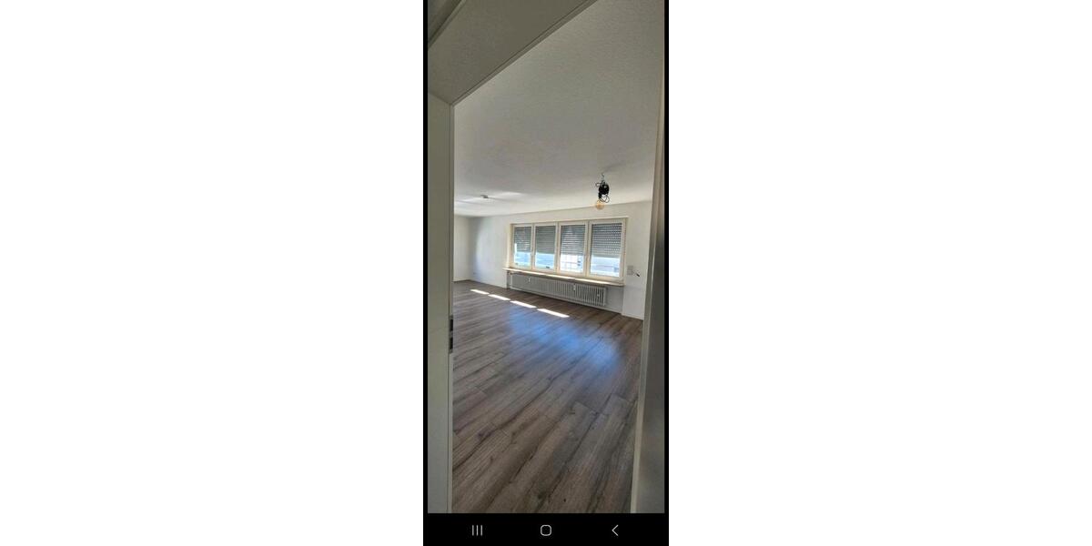 Etagenwohnung Wernau (Neckar) - 4 Zimmer, 83 m&sup2;, 1.350&euro; | Angebot:26302557