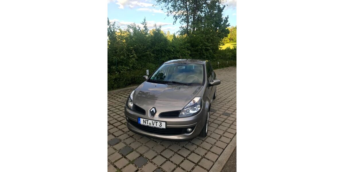 Renault Clio 199.999 km 3.100 &euro; Esslingen am Neckar 73730