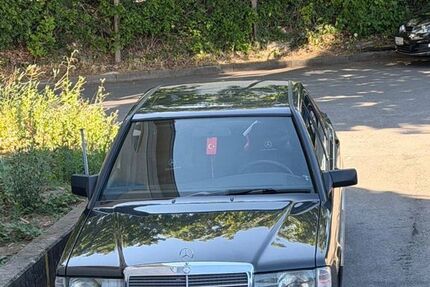 Mercedes-Benz 190 301.000 km 5.500 &euro; Korntal- Münchingen 70825