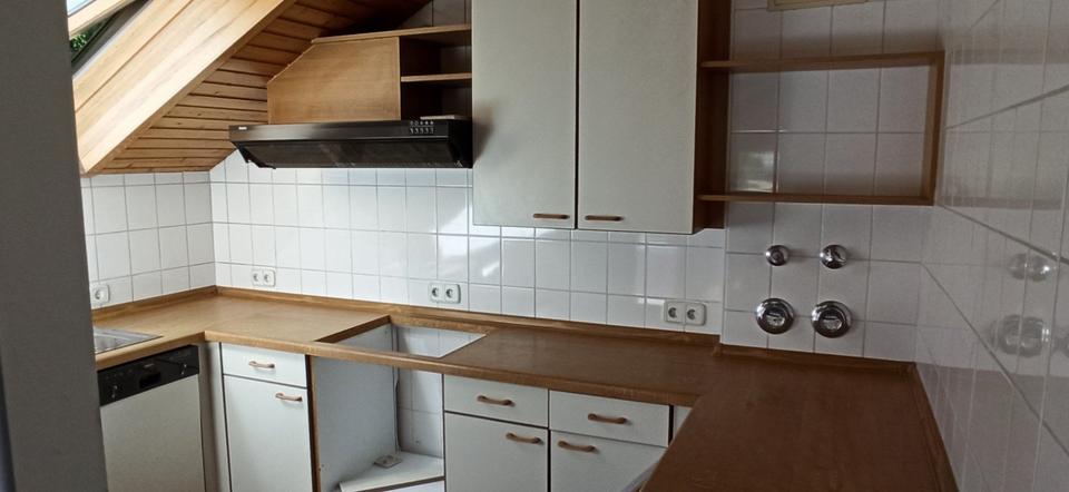 Dachgeschoßwohnung Stuttgart Mühlhausen - 2.5 Zimmer, 925&euro; | Angebot:23670752