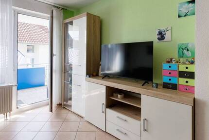 Helle 2-Zimmer-Wohnung mit Süd-Balkon und TG-Stellplatz