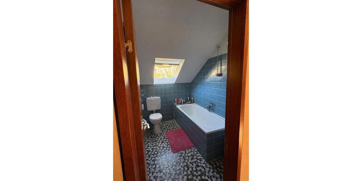 Dachgeschoßwohnung Kernen im Remstal - 1 Zimmer, 12 m&sup2;, 330&euro; | Angebot:26316454