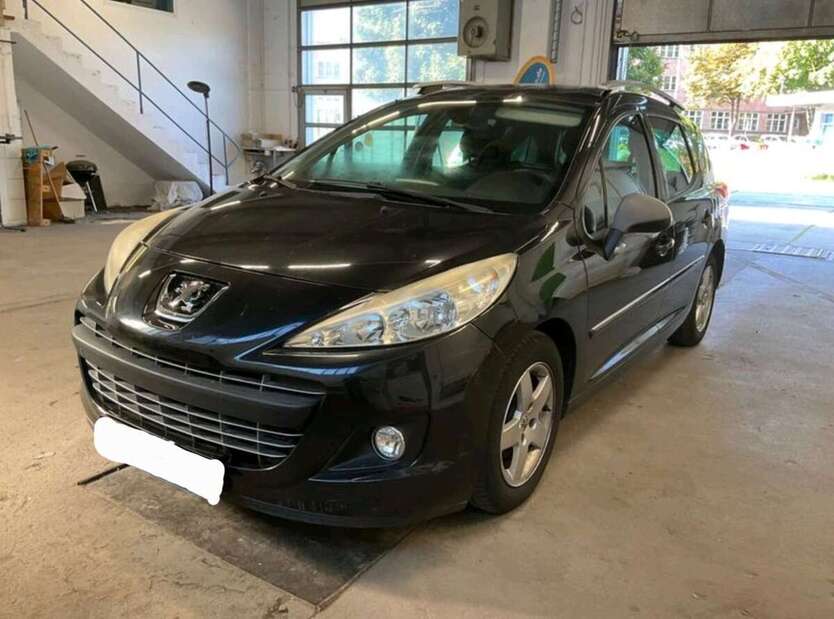 Peugeot 207 53.000 km 4.800 € Stuttgart 70469
