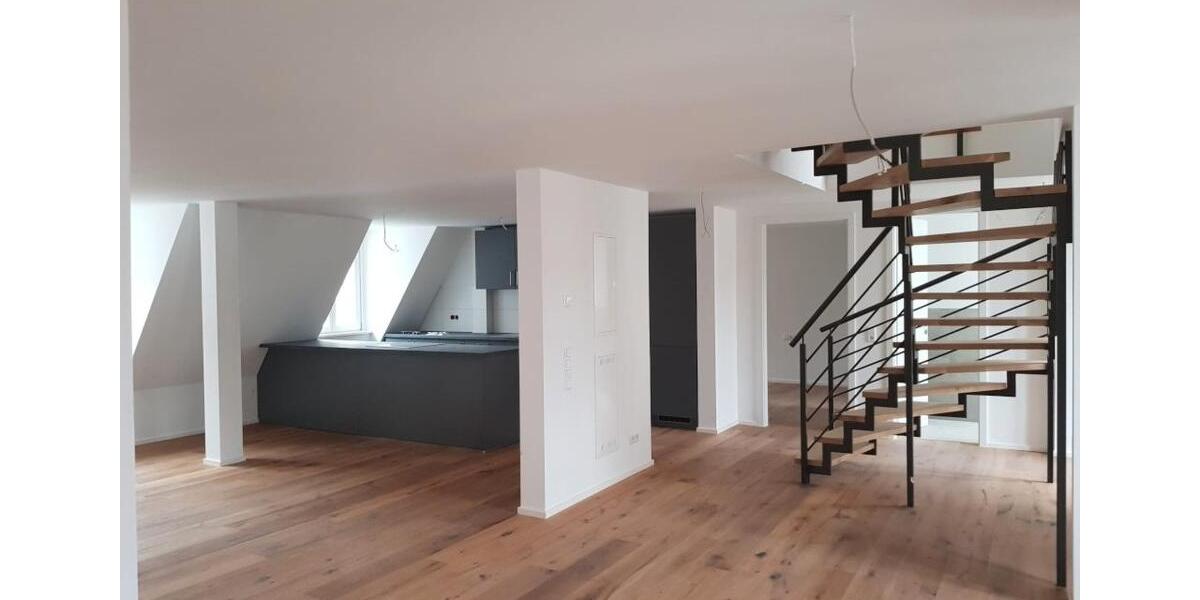 Maisonettenwohnung Schwieberdingen - 4 Zimmer, 140 m&sup2;, 1.899&euro; | Angebot:26047525