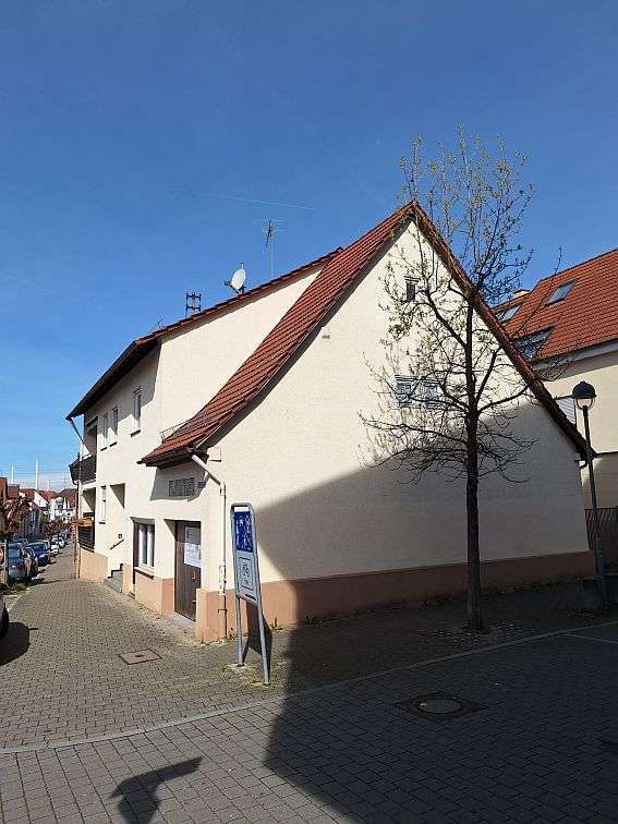 Haus zum Kaufen in Plochingen 550.000 € 220 m²