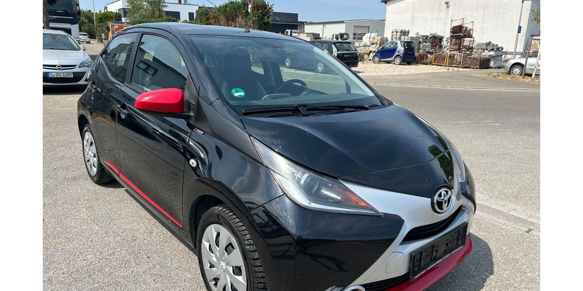 Toyota Aygo (X) 148.000 km 5.580 &euro; Waiblingen OT Hegnach 71334