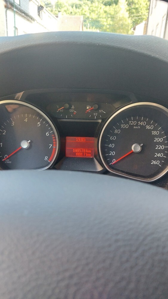 Ford Mondeo 180.000 km 4.900 € Mühlacker 75417