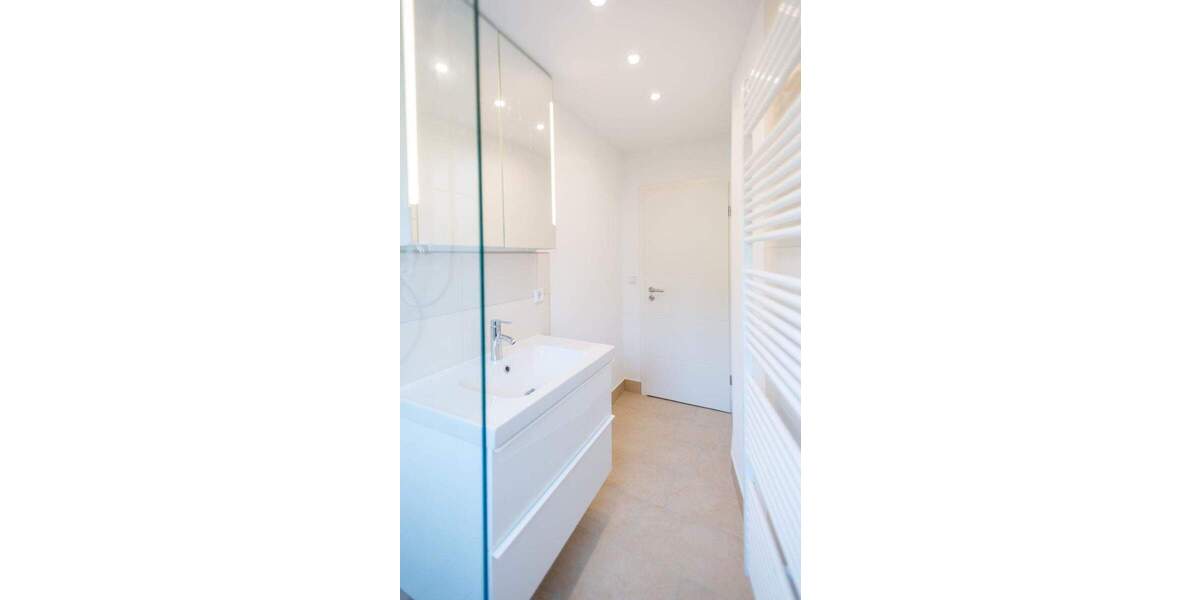 Zimmer Stuttgart Ost - 3 Zimmer, 74 m&sup2;, 1.350&euro; | Angebot:25776964