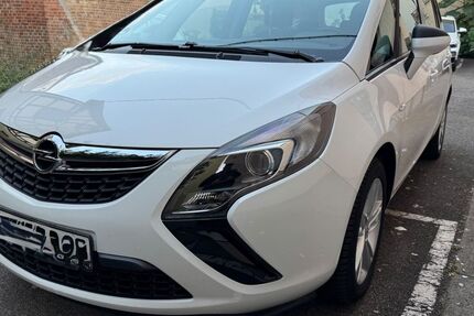 Opel Zafira Tourer 121.500 km 9.700 &euro; Stuttgart 70376