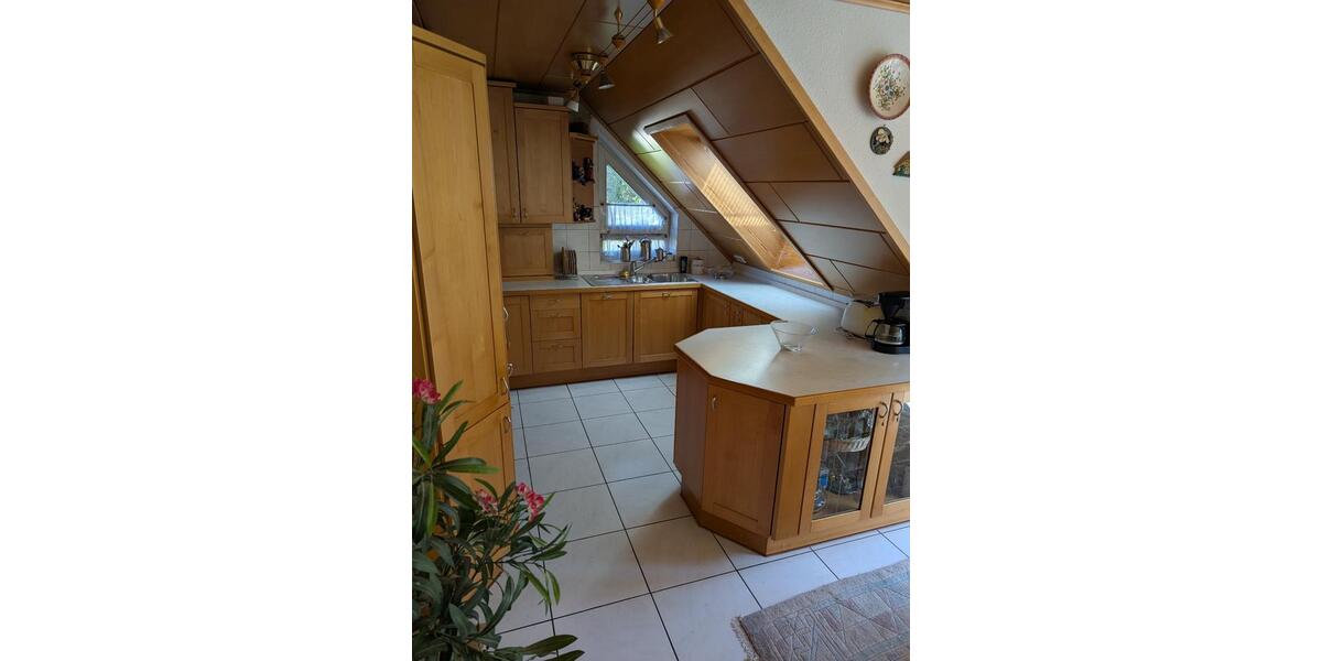 Wohnen über den Weinbergen – Stilvolle 3,5-Zimmer-Maisonette 3.5 zimmer