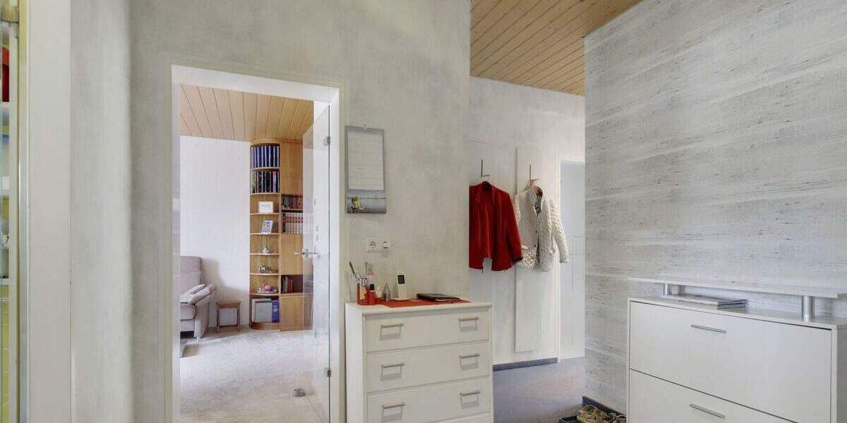 Etagenwohnung Stuttgart / Untertürkheim Untertürkheim - 3 Zimmer, 73 m&sup2;, 275.000&euro; | Angebot:25746017