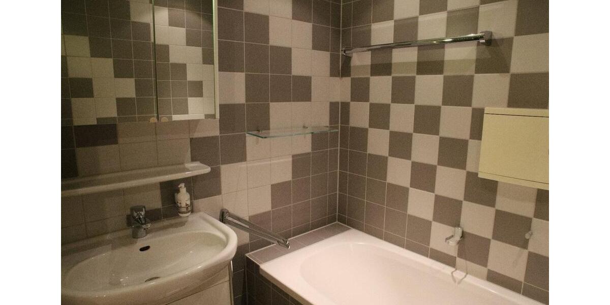 Etagenwohnung Schorndorf - 3 Zimmer, 75 m&sup2;, 295.000&euro; | Angebot:27274938
