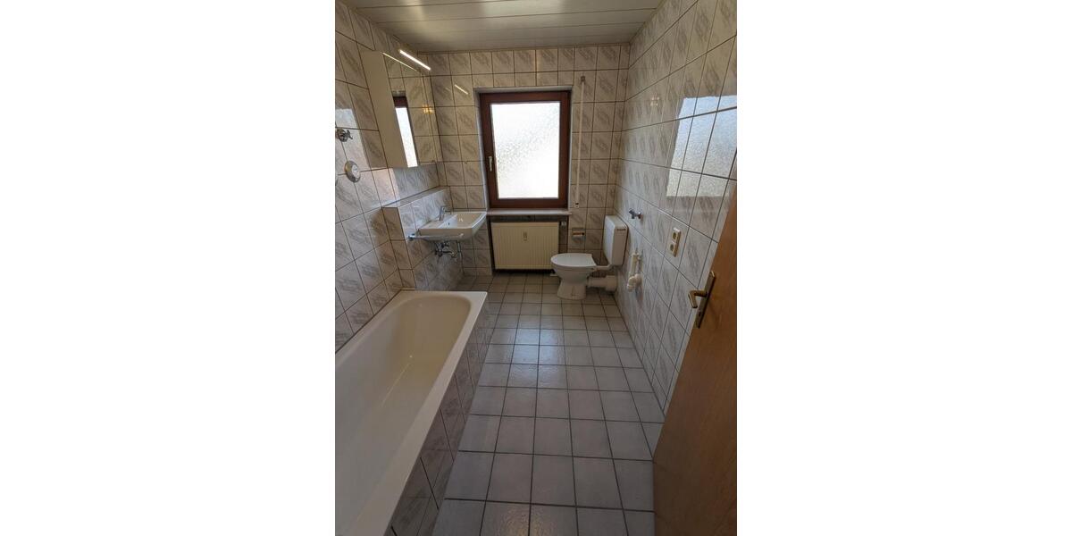 Dachgeschoßwohnung Bietigheim-Bissingen Bissingen - 3 Zimmer, 67 m&sup2;, 1.085&euro; | Angebot:26004497