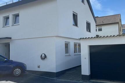 Haus Ebersbach an der Fils - 5.5 Zimmer, 139 m&sup2;, 550.000&euro; | Angebot:27131693