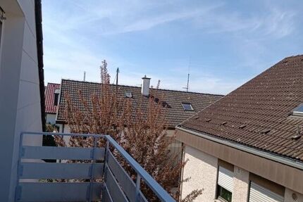 Ruhig gelegene 2 -Zi-DG Wohnung in Böblingen-Dagersheim