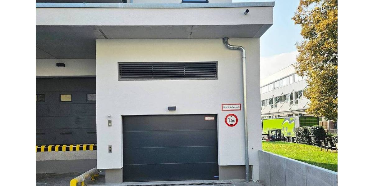 Etagenwohnung Stuttgart Untertürkheim - 3 Zimmer, 108 m&sup2;, 1.990&euro; | Angebot:24027699