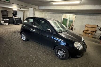 Lancia Ypsilon 53.000 km 3.399 &euro; Kornwestheim 70806