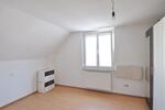Neuwertiges, freistehendes Einfamilienhaus in Stgt.-Zuffenhausen