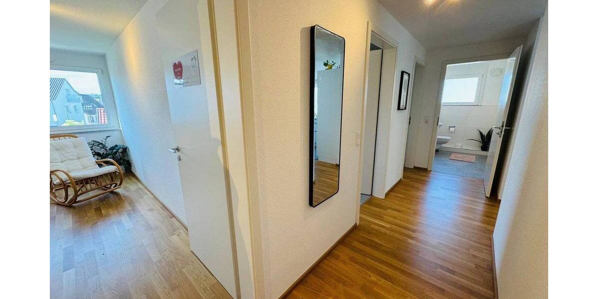 Etagenwohnung Wolfschlugen - 4 Zimmer, 91 m&sup2;, 1.430&euro; | Angebot:26879407