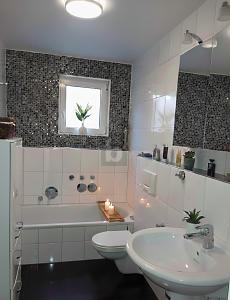 DESIGN TRIFFT AUF WOHNKOMFORT - Terrassenwohnung Sindelfingen Sindelfingen (Stadt) | Angebot:26151072