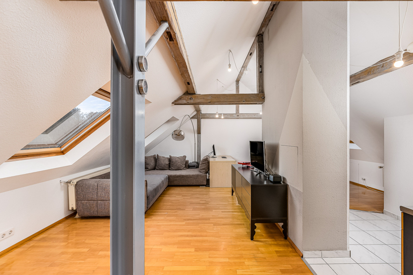 Loft-Feeling im Kurpark – Helle 2,5-Zimmer-Dachwohnung 2.5 zimmer