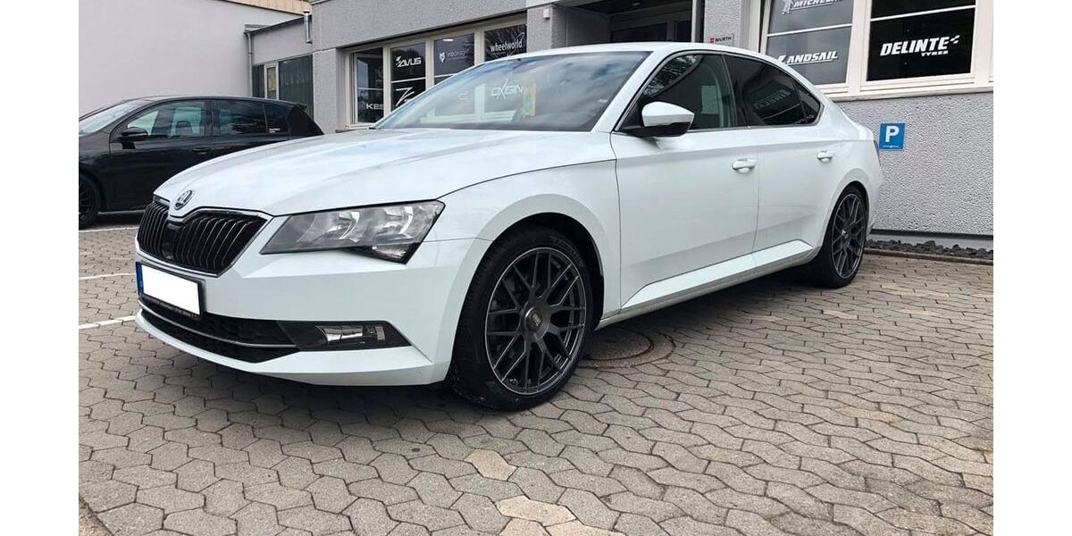 Skoda Superb 140.000 km 13.900 &euro; Böblingen 71034